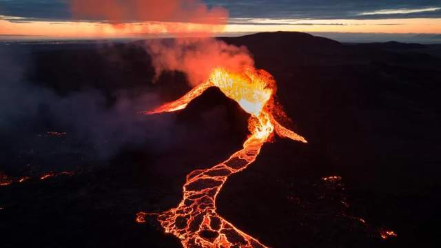 反思：湯加海底火山噴發(fā)，通信被毀全境失聯(lián)